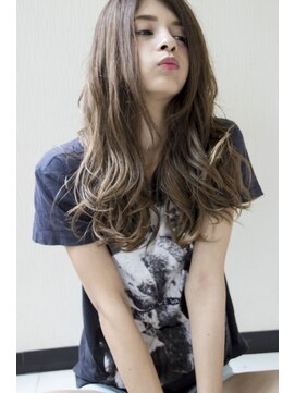 イースタイル 桂店(e-style) アッシュベージュのゆるふわスタイル