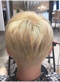 刈り上げブロンドカラー！