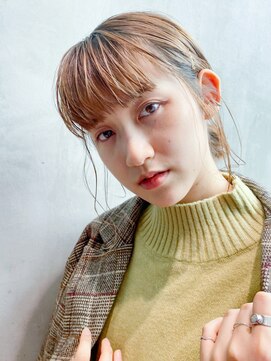 アルバム 銀座(ALBUM GINZA) 金ピンアレンジ_ショートパーマホワイトアッシュ_28241