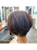ショートボブ