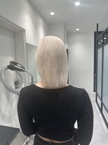 ペレ 栄店(PELE) まろやかなホワイト×パツっとカット☆