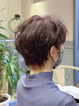 ビュートリアム 梅田(BEAUTRIUM) マッシュショート/耳かけショート/くびれ/ピンク/梅田/茶屋町