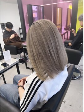 アースコアフュールボーテ 高岡店(EARTH coiffure beaute) ミルクティーベージュシャドールーツケアブリーチ