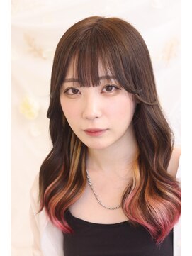 アーチフォーヘア 心斎橋店(a-rch for hair) インナーグラデーションの巻き髪スタイル