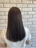 フルミー(fulme.)&nbsp;オリーブアッシュの極上艶髪スタイル