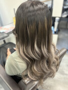 プルエクステのお店ネクスト(NEXT) #プルエクステ#バレイヤージュ#シルバー