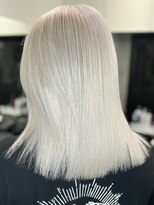 エリーツ(elyts) 【elyts渋谷】ホワイトベージュ