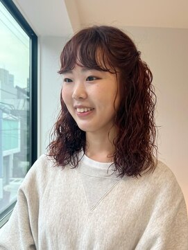 ナループロア ハチ(Nalu pu loa hachi) ウェーブパーマ