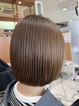 アンフェリール 原島店(Em Fellir) 大人ショートボブ/マロンベージュ/20代30代40代