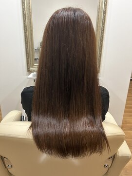 パーチェヴィータ(Pace vita) サラツヤロングヘアー