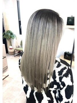 エル オオサカ 心斎橋店(L. OSAKA) パールシャドールーツ_グレージュカラーボブウルフ_S24