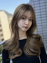 アマトウキョウスマートサロン(AMA TOKYO×Smart Salon) ヘーゼルベージュ ブリーチなし レイヤーカット 海外風