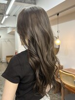 ノーヴィス 心斎橋(NOViiiCE) ハッシュカット/ヘーゼルベージュ/グレージュ