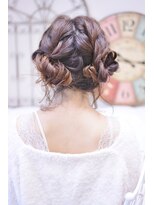 メイズ(MAZE)&nbsp;【メイズ・東中野】ミディアムのロープ編み込み