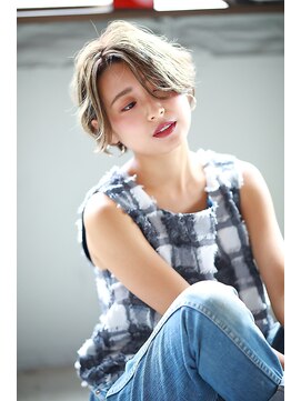 ルーク 立川(LUK) Lien☆ハイトーンベージュ×デザインカラー×ニュアンスショート