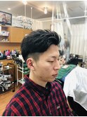 アップバングツーブロックヘアー