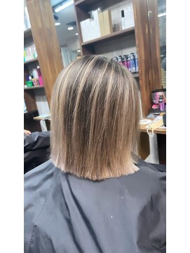 ラフ(LAFF) #黒髪#ボブルフ#ネビージュ#小顔#ワンレン