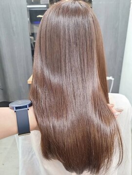 フォンズ(FONS) ツヤカラー 髪質改善 ラベンダーベージュ　ラベージュ 韓国ヘア