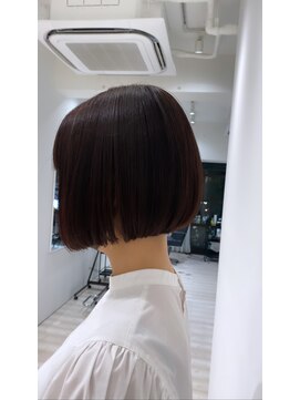 サーチ 三軒茶屋(SAATCHI) スッとフィットするミニボブ［三軒茶屋］