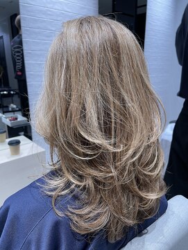 ステア ケース(stair case) 【NATASHA】ミディアム大盛りレイヤー