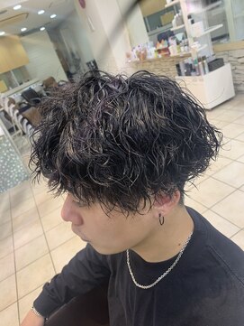 ディータ(Dita) スパイラルマッシュ刈上げツイスパなパーマ