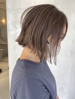 コード(Chord)&nbsp;コントラストhighlight、外国人風切りっぱなし［谷合