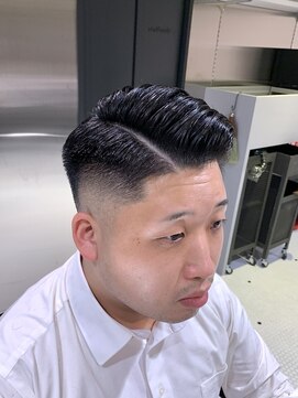 フランクスバーバーザスタンド(Frank’s barber the stand) ビジネスサイドパートベリーショートF