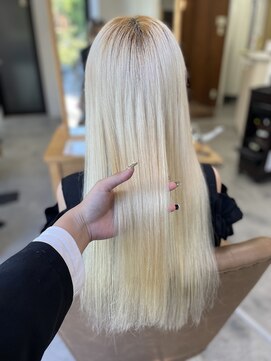 スタジオフツーロ バイ ビーヘアー(STUDIO FUTURO by BEhair) 雲ヘアー!!!