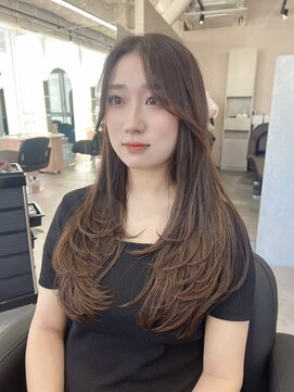 ジエクト カナウ(The Ect canow) レイヤーカット前髪韓国ヘアワンホンヘアレイヤーロング