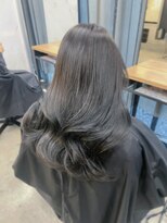 アリュウル 表参道 青山(Allure) ブリーチなし透明感アッシュグレー/赤み消しカラー　上野