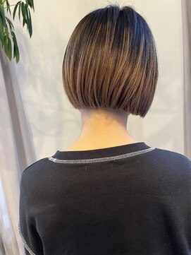 クロエバイラヴィズム 長岡旭岡店(CLOE) ミニボブとハイライト