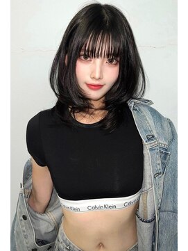 ランズ(LANDS) ミディアム　レイヤーカット 【韓国ヘア 大阪 梅田】