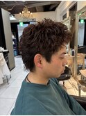 スパイキーショート　スパイキーウルフ　ピンパーマ　刈り上げ