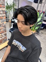 ルーナヘアー(LUNA hair)&nbsp;フェザーパーマ メンズパーマ メンズカット 黒髪 センターパート