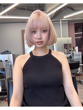 スリーエヌ(NNN) ブロンドボブ