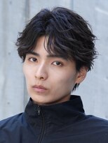 テン 心斎橋(tenn.)&nbsp;難波フェザーパーマフェザーショートセンターパート20代緩め色気