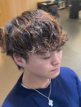 グラム(gram) 波巻きシャドウパーマ（メンズ）