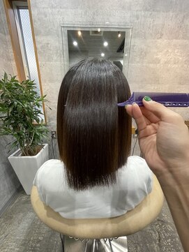 レディオ ザ イシン(LeDio the ISIN) 髪質改善/白髪染め/白髪ぼかし/縮毛正/ヘッドスパ 【星川】