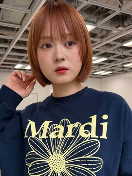 ヴェイン 渋谷(vain) ショートカット 顔周りレイヤーカット ブリーチなしダブルカラー
