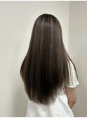 ハイライトカラー×20代艶々ロング