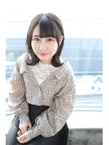 サロンドミルク 原宿(salon de MiLK)&nbsp;【salon de MiLK 原宿】ヌーディーベージュ×耳かけゆるウェーブ