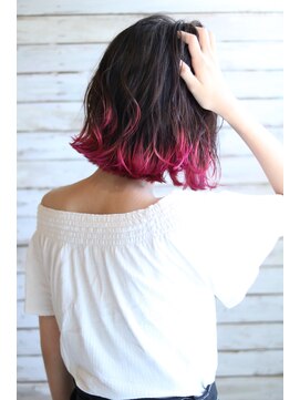 ヘアーデザイン ユーケー(Hair design Yu K) チェリーピンク× 裾カラー × 外はね