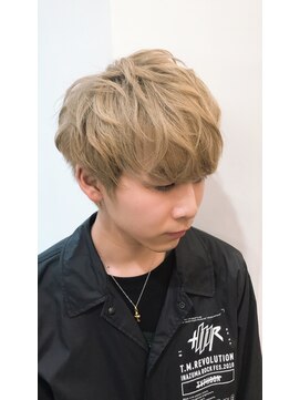 遊人セントラル(CENTRAL) ☆ブロンドベージュ＋マッシュスタイル☆