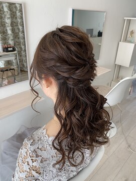 シュエット(Chouette) ゆるふわハーフアップ