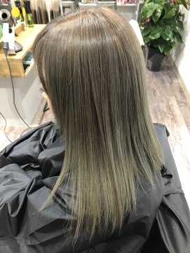 アレンジヘアー(aRe:nge HAIR) グレージュ