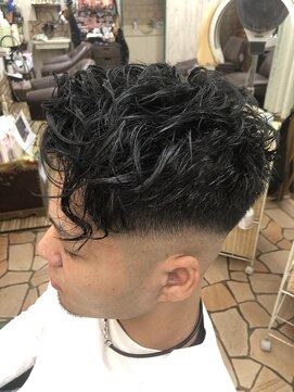 美容室セラヴィ フェードスタイル