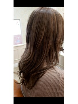 ティンク(Tink) 透明感◎うる艶ブリーチ