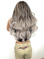 アルマバイロサ(ALMA by ROSA)&nbsp;ハイグレージュバレイヤージュ×シールエクステ　担当SE-YA