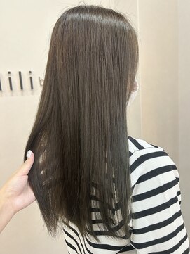 リリバイシエル(lili by CieL) オリーブグレージュ×髪質改善トリートメント