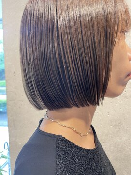 オークプラス(OAK plus+) 【切りっぱなしボブ】オリーブカラー